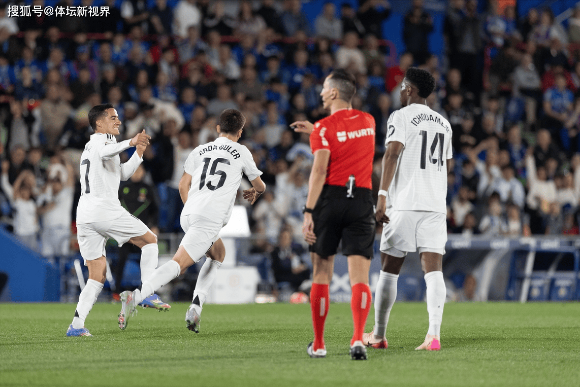 勒沃库森横扫皇马，库尔图瓦点燃赛场